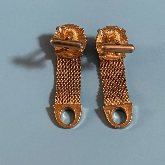 Vintage Cufflinks Gold Tone with Red Center Piece - Picture 5 of 5